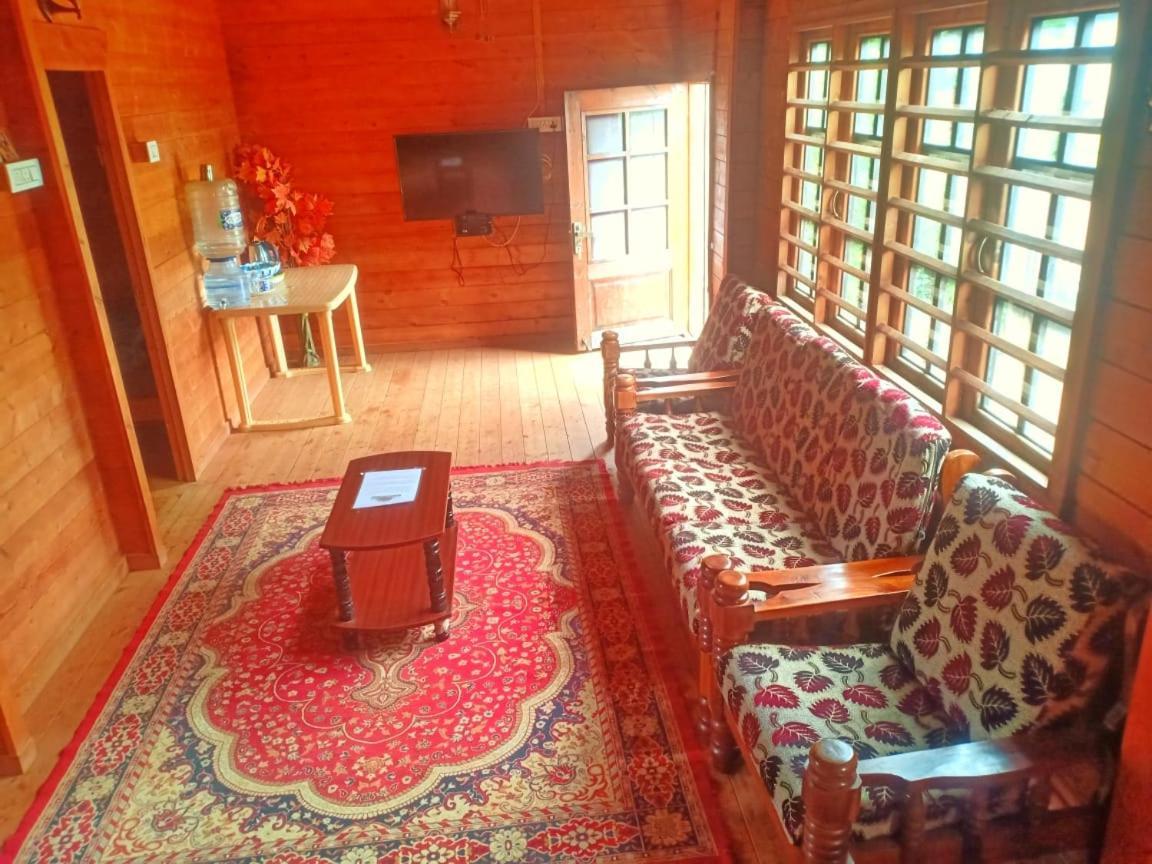 Villa Joy Eco Woodhouse - 5 Bhk House (Adults Only) Udagamandalam Exterior foto